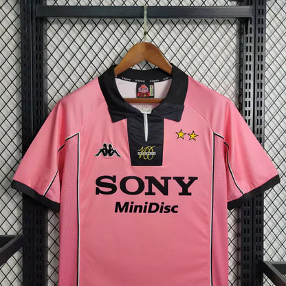Juventus Retro 1997-1998 Visitante Kit