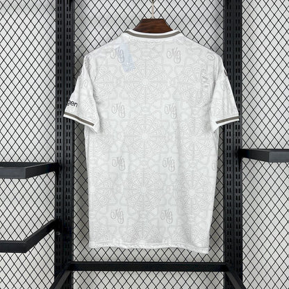 2025/2026 Nottingham Forest Visitante Kit